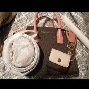 Michael Kors purse New with tags.